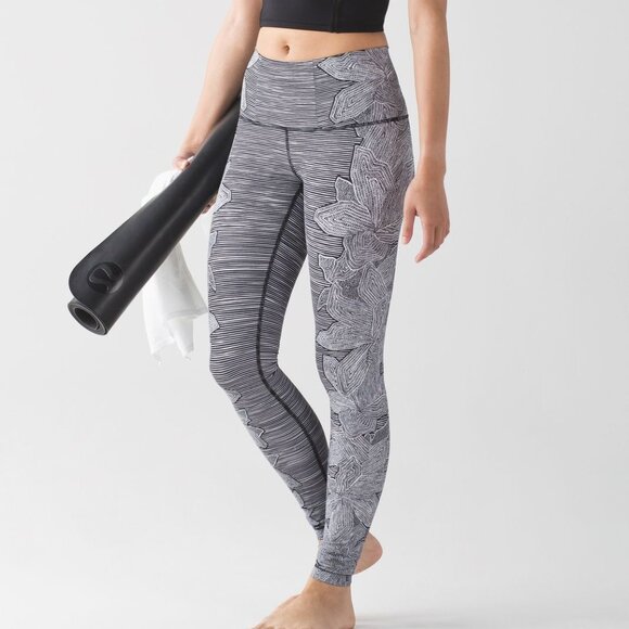 lululemon athletica Pants - Lululemon Wunder Under Dottie Tribe